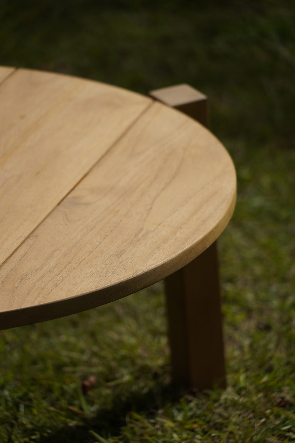 Coffee table i massiv teak – Perfekt komplement till Spa-stolen